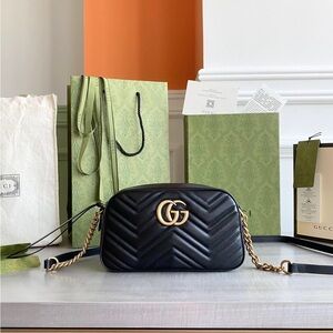 💎Gucci 💎GG Marmont matelassé mini bag black leather